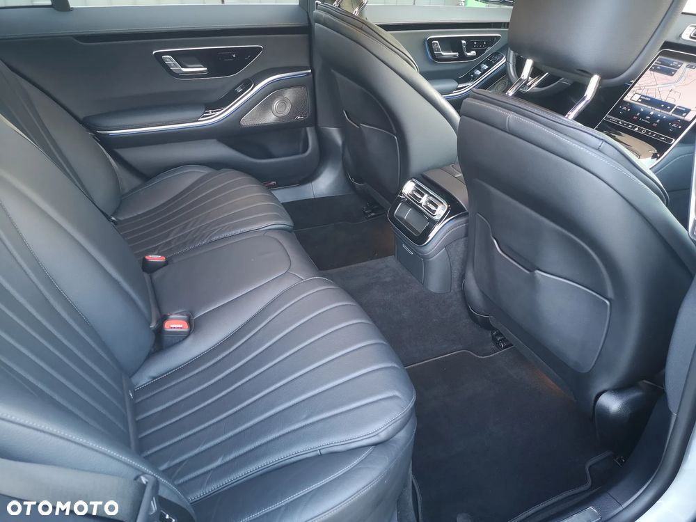 Mercedes-Benz Klasa S 580e L 9G-TRONIC - 32