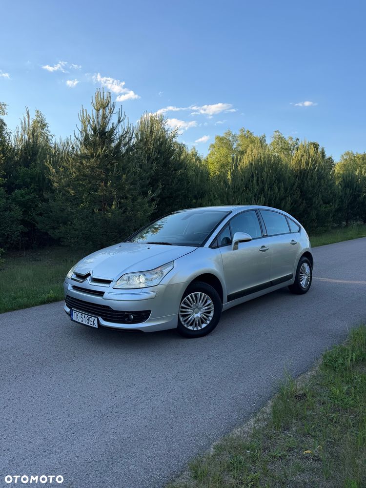 Citroën C4 2.0 16V Exclusive - 18