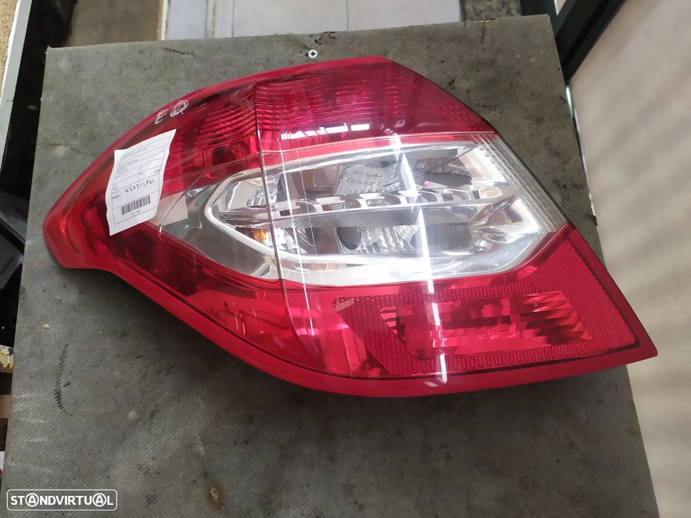 Farolim stop painel esquerdo Citroen C4 II (B7) 09 - / 9687312180 - 1