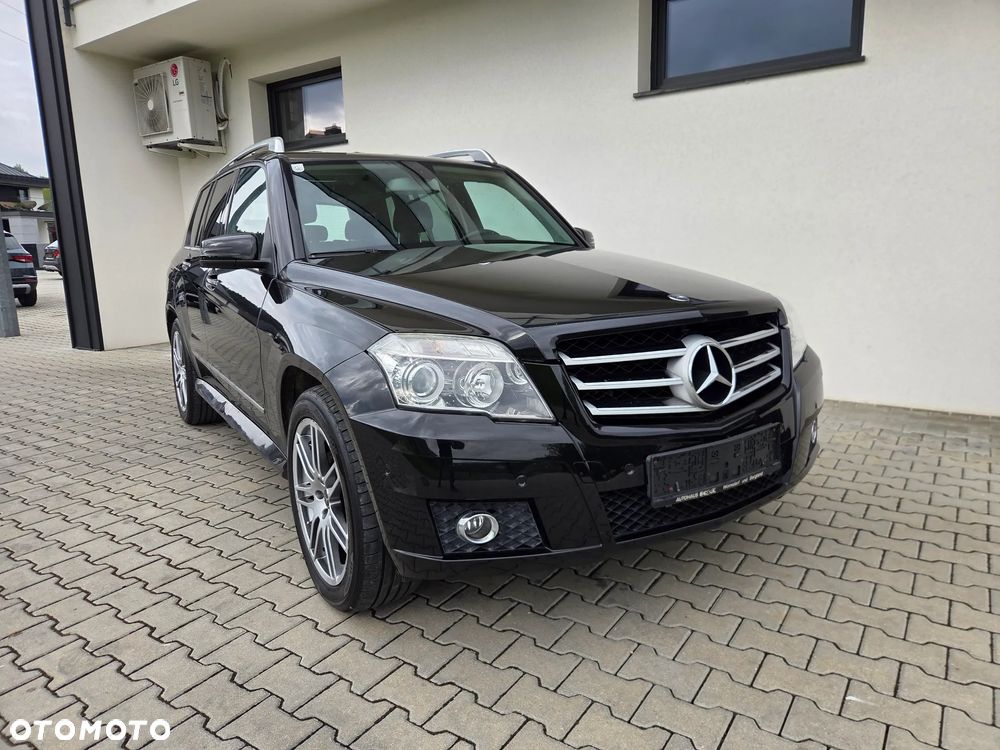 Mercedes-Benz GLK - 1