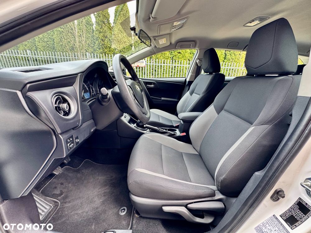 Toyota Auris 1.6 Active - 19