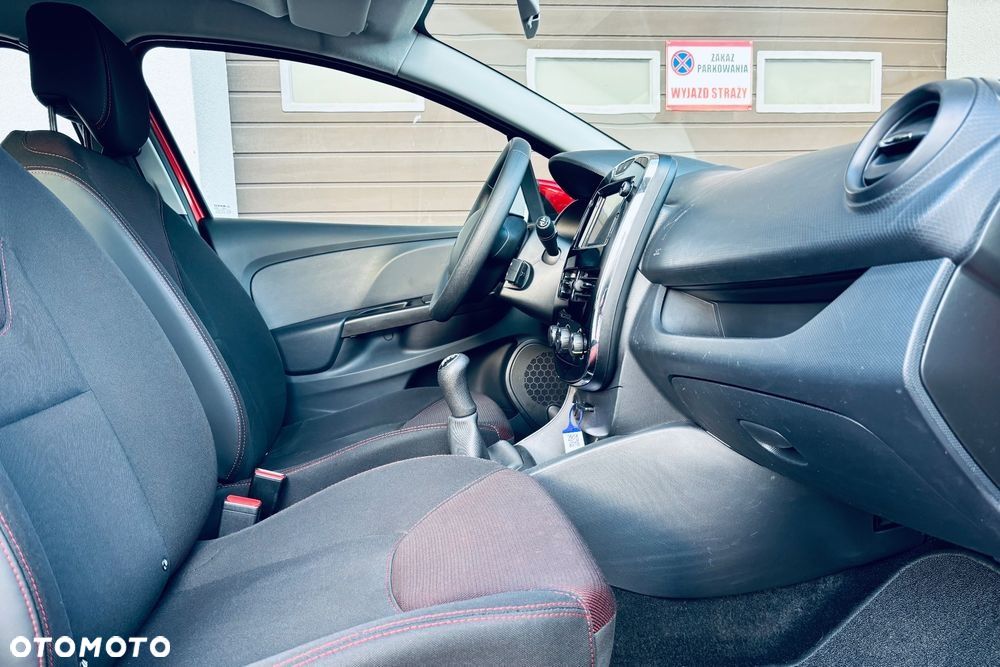 Renault Clio - 24