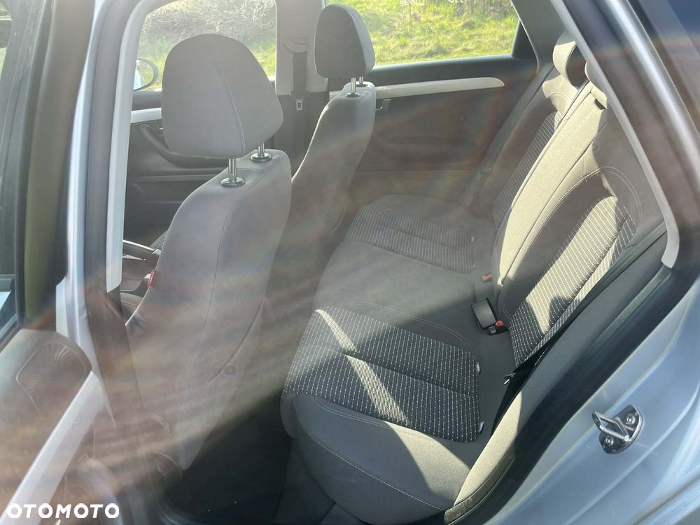 Seat Exeo 2.0 TDI CR Ecomotive Reference - 4