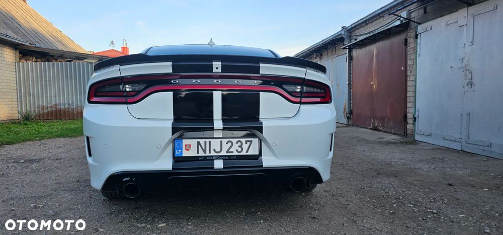 Dodge Charger 5.7 R/T - 4