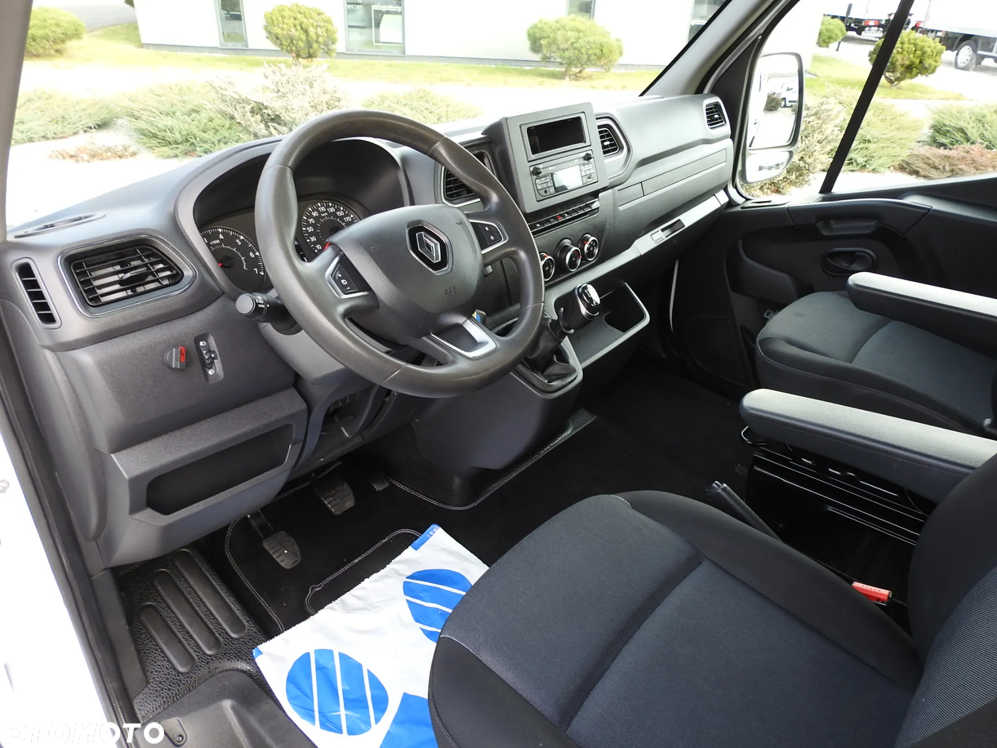 Renault MASTER  WYWROTKA PODWÓJNA KABINA DOKA 6 MIEJSC TEMPOMAT LEDY BLIŹNIACZE KOŁA KLIMATYZACJA 130KM [ 572732 ] - 3
