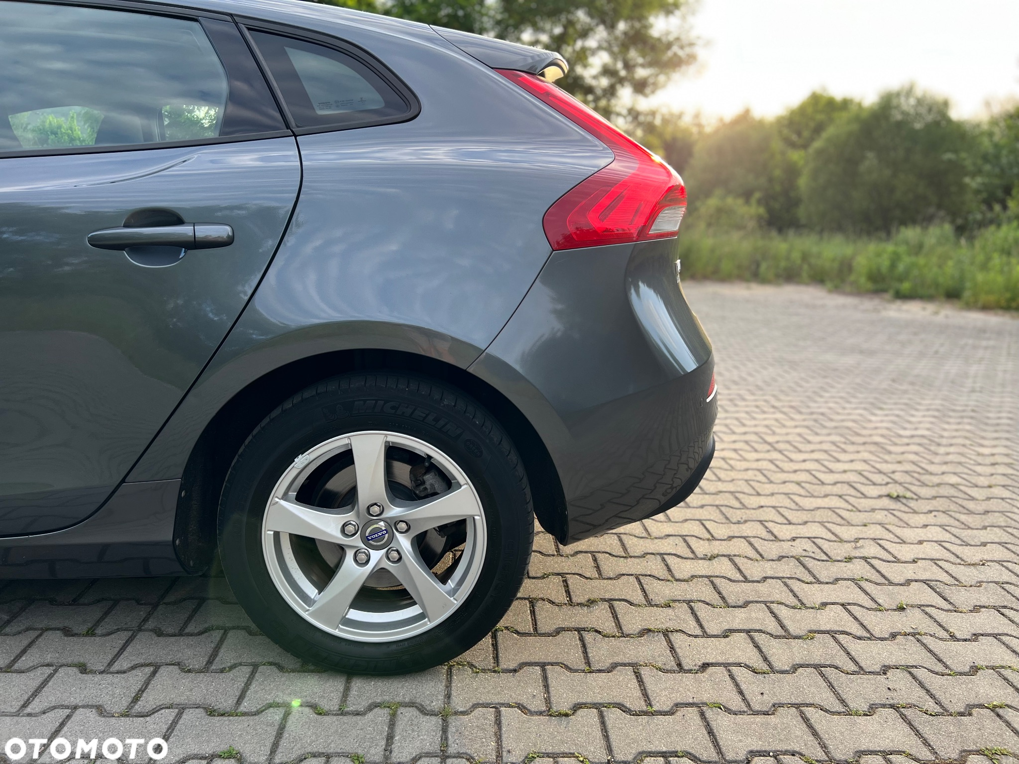 Volvo V40 - 15