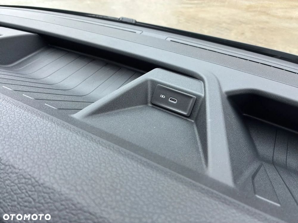 Volkswagen Crafter 35 Furgon L4H3, 2.0BiTDI 177KM, 4490mm, Wysoki dach - 32