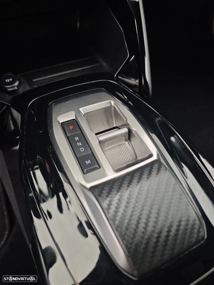 Peugeot 2008 1.2 PureTech Allure Pack EAT8 - 27