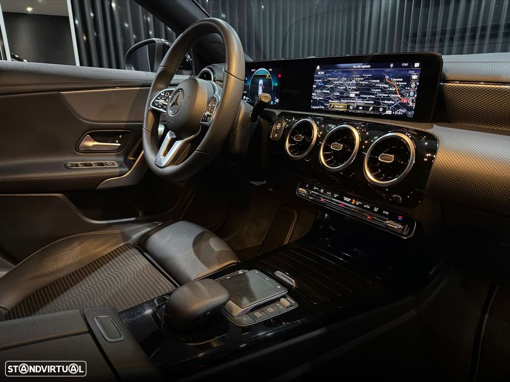 Mercedes-Benz CLA 180 d Shooting Brake Progressive Aut. - 31