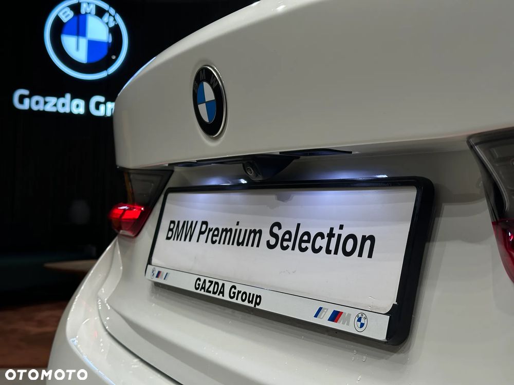 BMW Seria 3 318i - 16