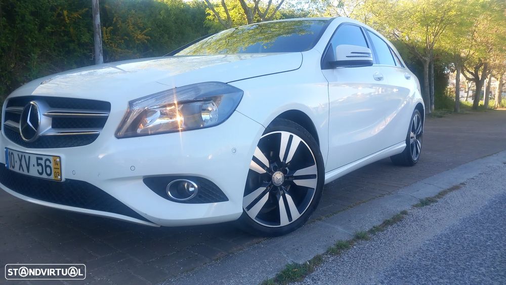 Mercedes-Benz A 180 CDI (BlueEFFICIENCY) Urban - 3