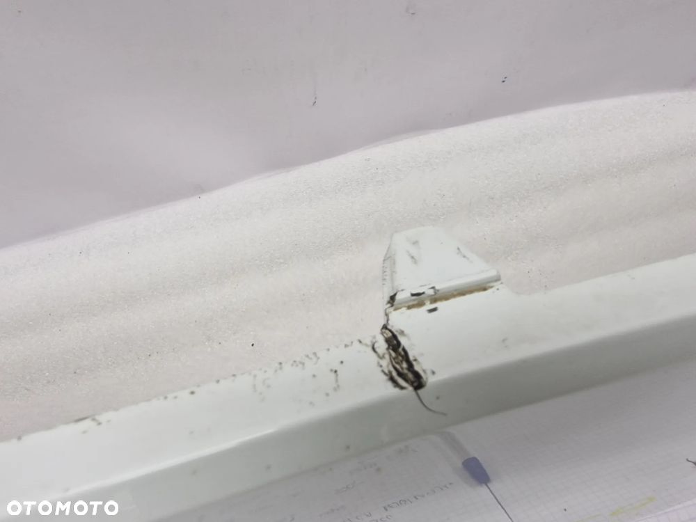 VW UP LIFT 16- BLENDA / LISTWA KRATKI ŚRODKOWEJ , NR AUKCJI KR159 - 16