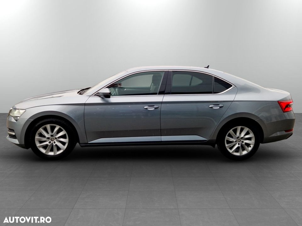Skoda Superb 2.0 TDI DSG Ambition - 8