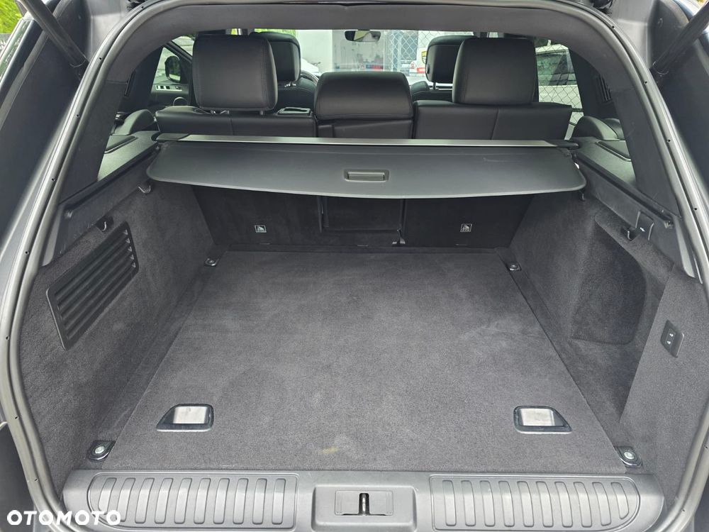 Land Rover Range Rover Sport P400 3.0 HSE - 31