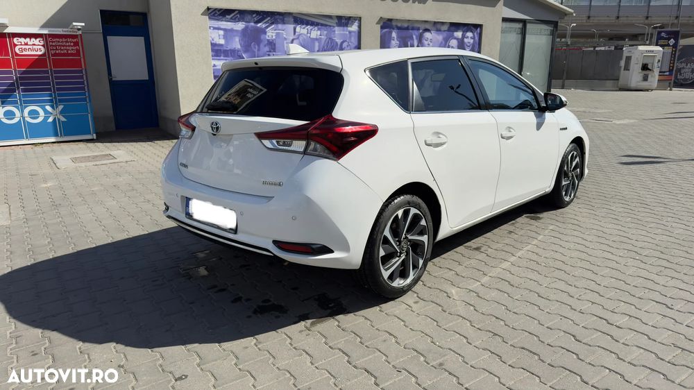 Toyota Auris 1.8 L VVT-i HSD Luna - 5