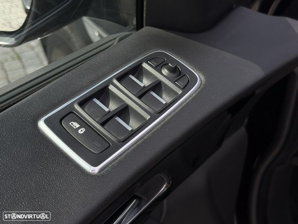Jaguar F-Pace 2.0 i4D Pure - 10