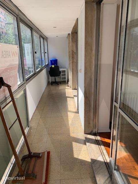 Apartamento T1 para Arrendamento | Rua Castilho | Lisboa - Grande imagem: 5/11