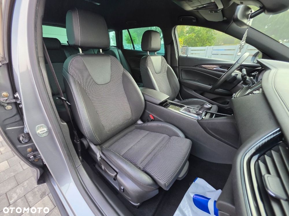 Opel Insignia - 27