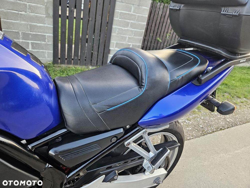 Yamaha FZS - 22