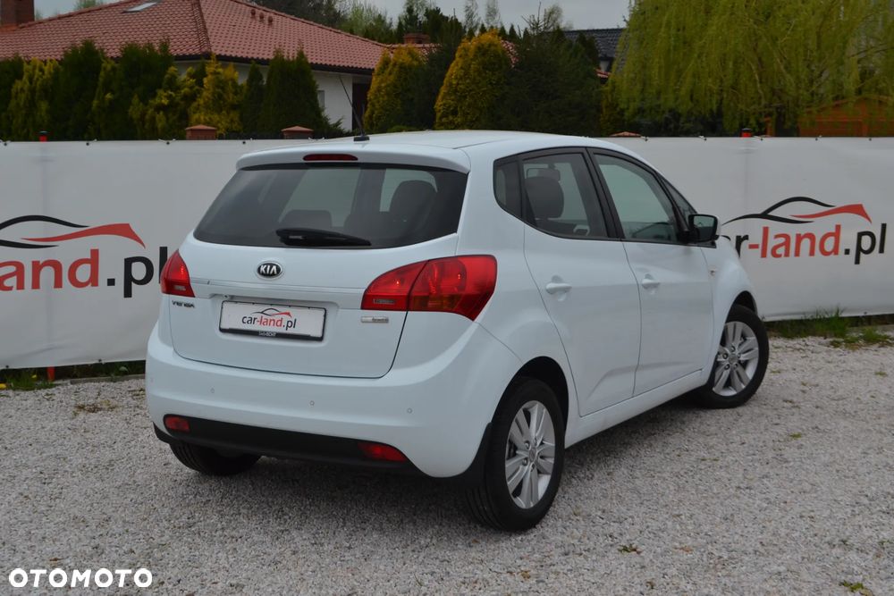 Kia Venga - 12