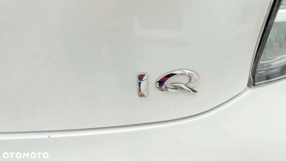 Toyota iQ 1.0 - 6