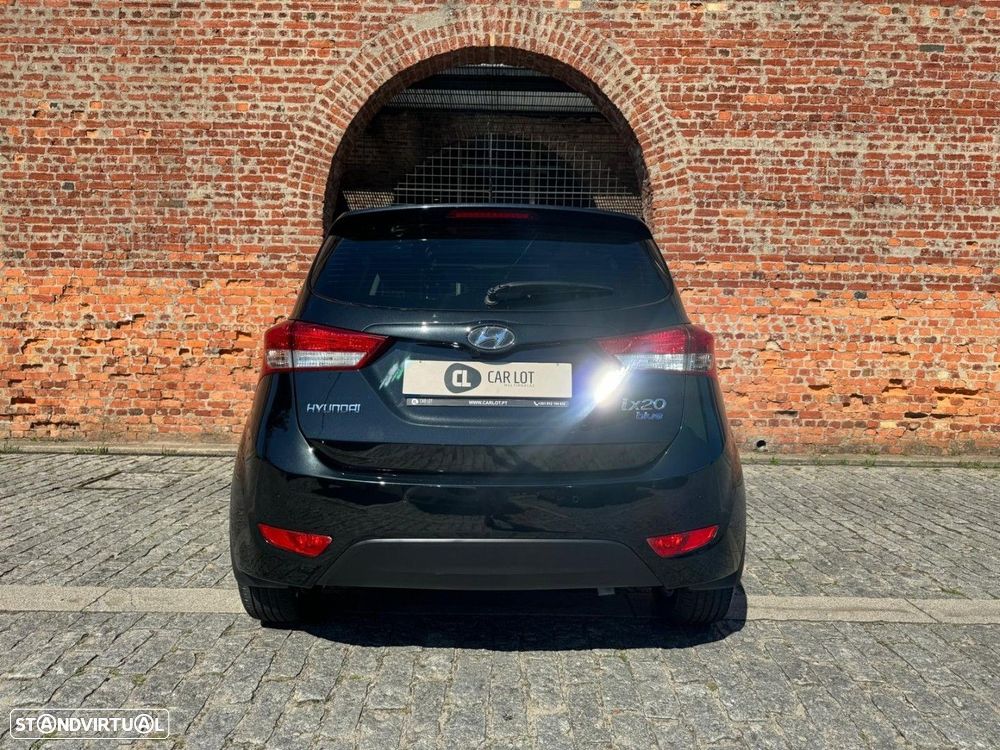 Hyundai ix20 - 3