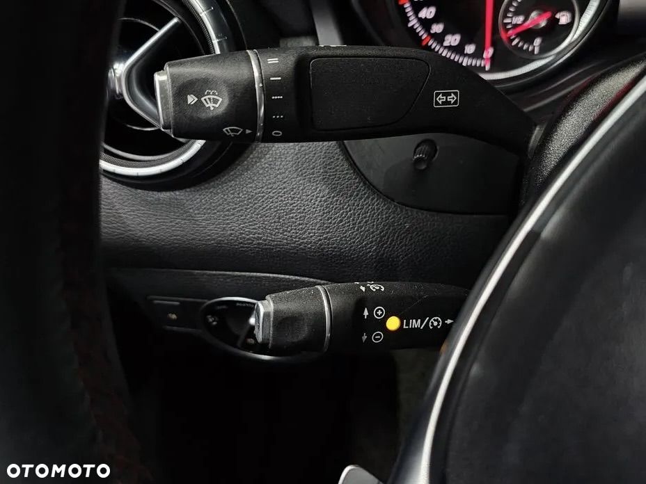 Mercedes-Benz CLA 220 4Matic 7G-DCT AMG Line - 19