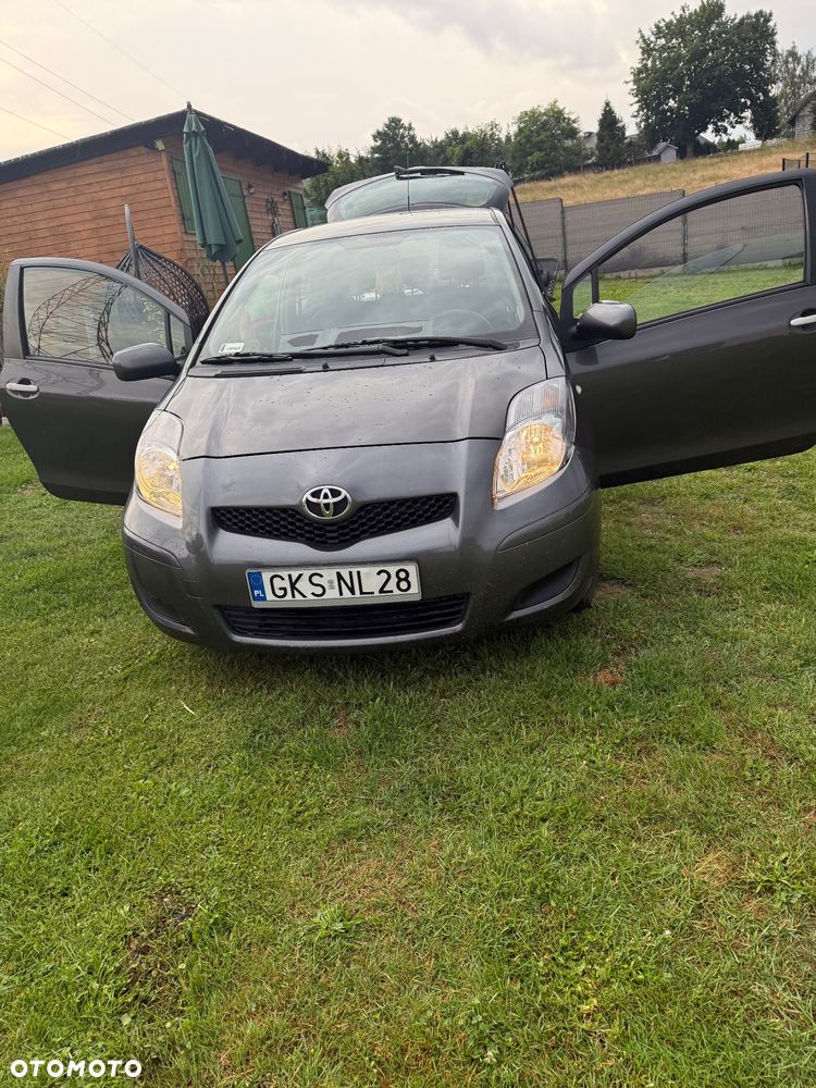 Toyota Yaris 1.0 Entry EU5 - 2