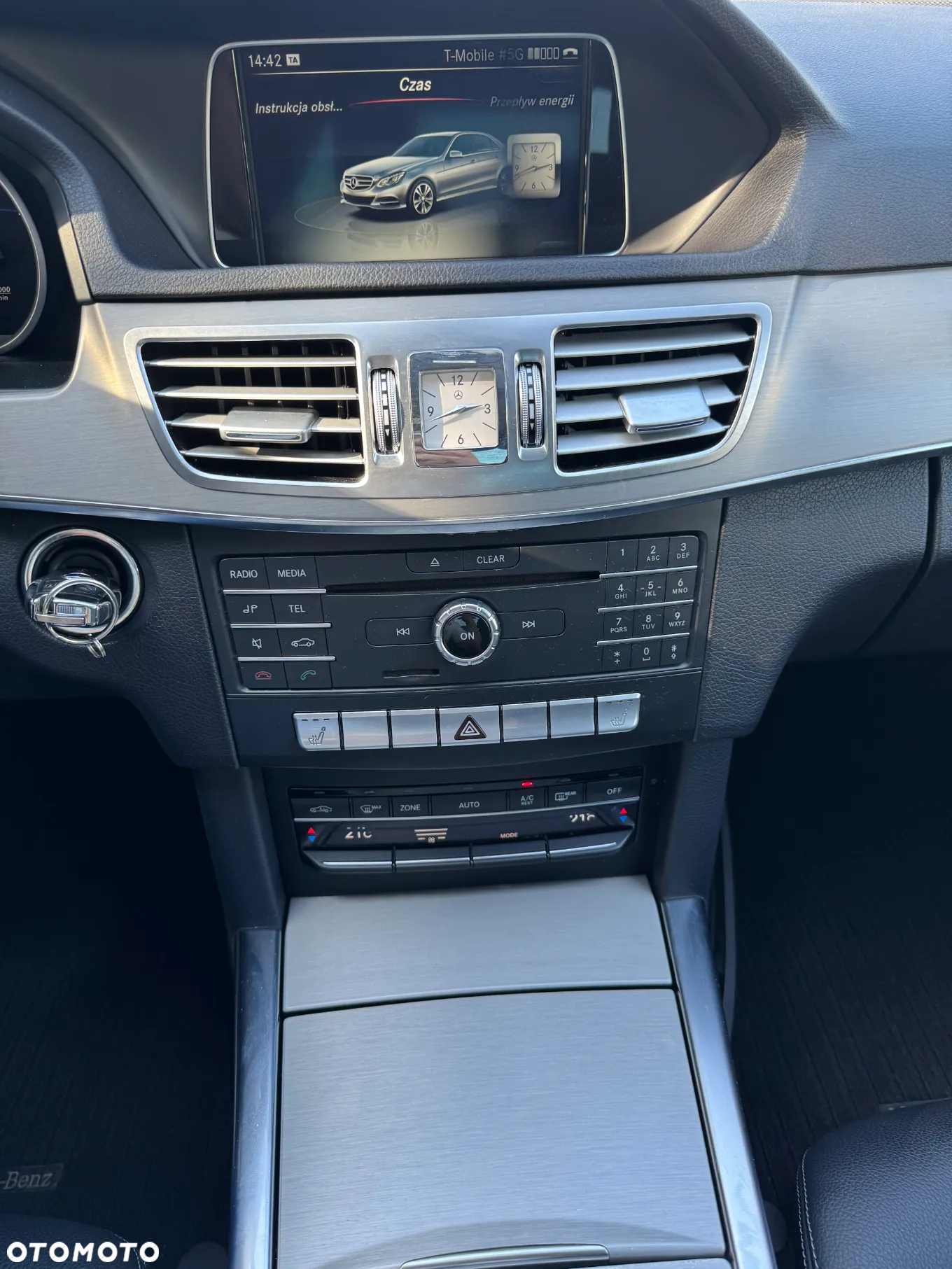 Mercedes-Benz Klasa E 300 BlueTEC HYBRID 7G-TRONIC Elegance - 27