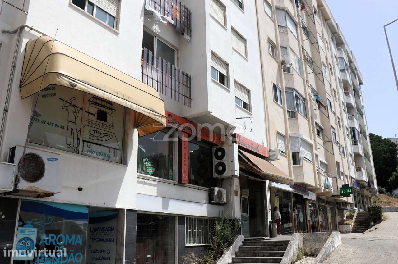 OPORTUNIDADE DE INVESTIMENTO — NEGÓCIO DE PASTELARIA COM FÁBRICA - Grande imagem: 2/31