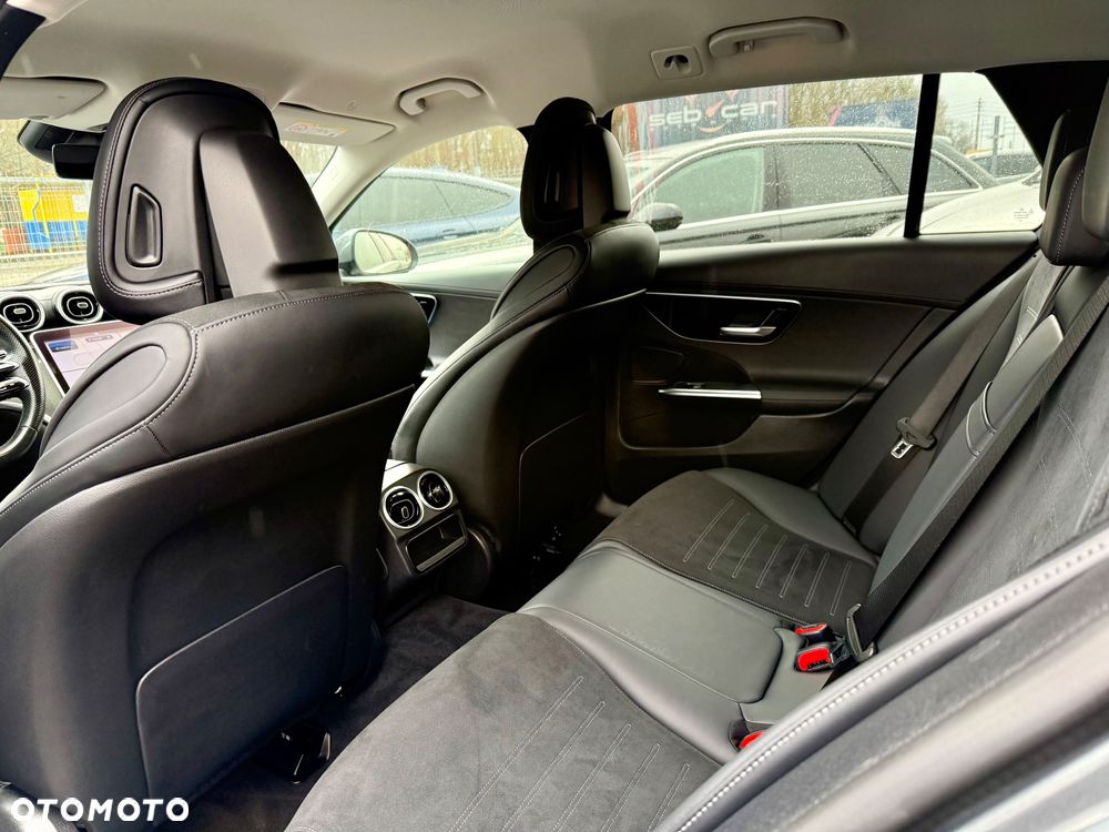 Mercedes-Benz Klasa C 220 d 4Matic 9G-TRONIC - 25