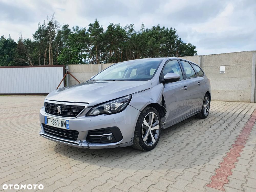 Peugeot 308 1.2 PureTech GPF Allure S&S - 12