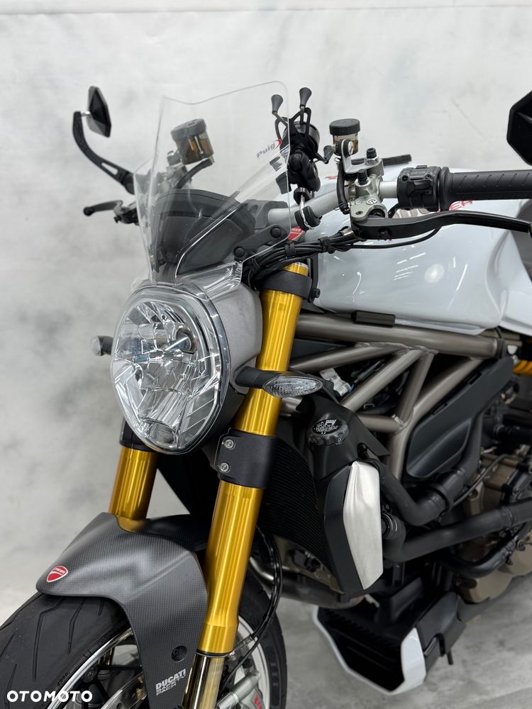 Ducati Monster - 10