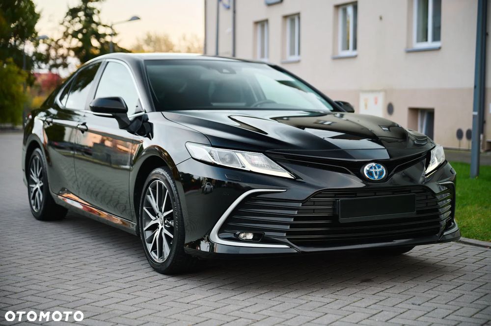 Toyota Camry 2.5 Hybrid Executive CVT - 17