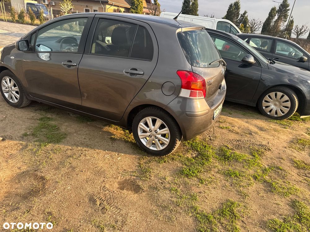 Toyota Yaris 1.4 D-4D Prestige - 7