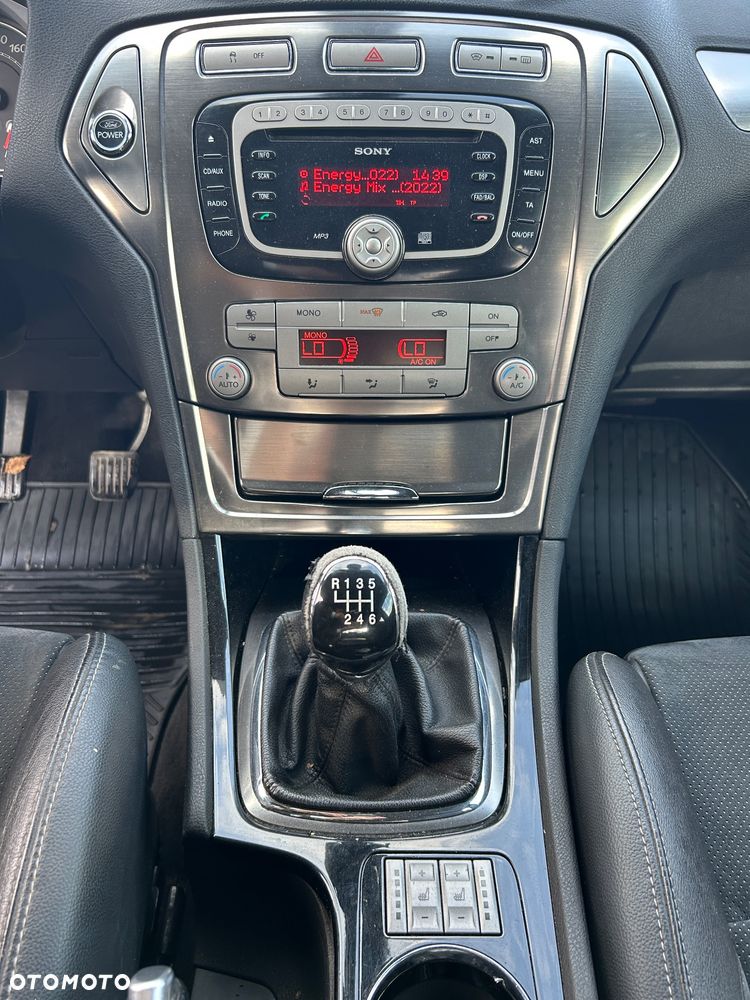 Ford Mondeo - 10