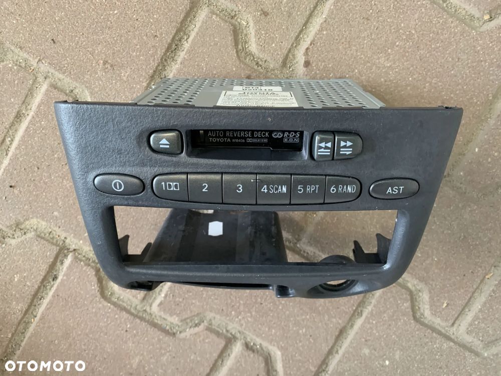TOYOTA YARIS I NOWE ORYGINALNE RADIO RADIOODTWARZACZ FABRYCZNY - 1