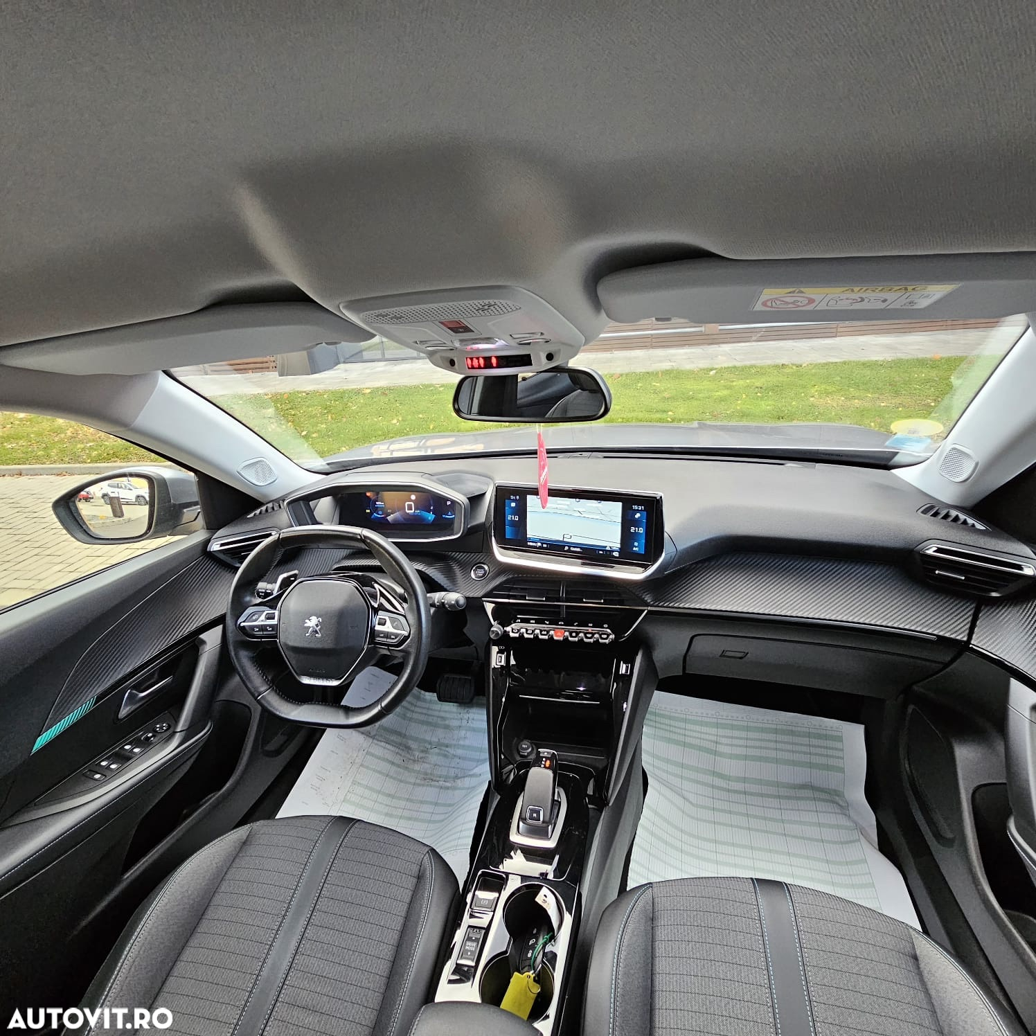 Peugeot 2008 1.5 BlueHDI 130 S&S EAT8 Allure - 10
