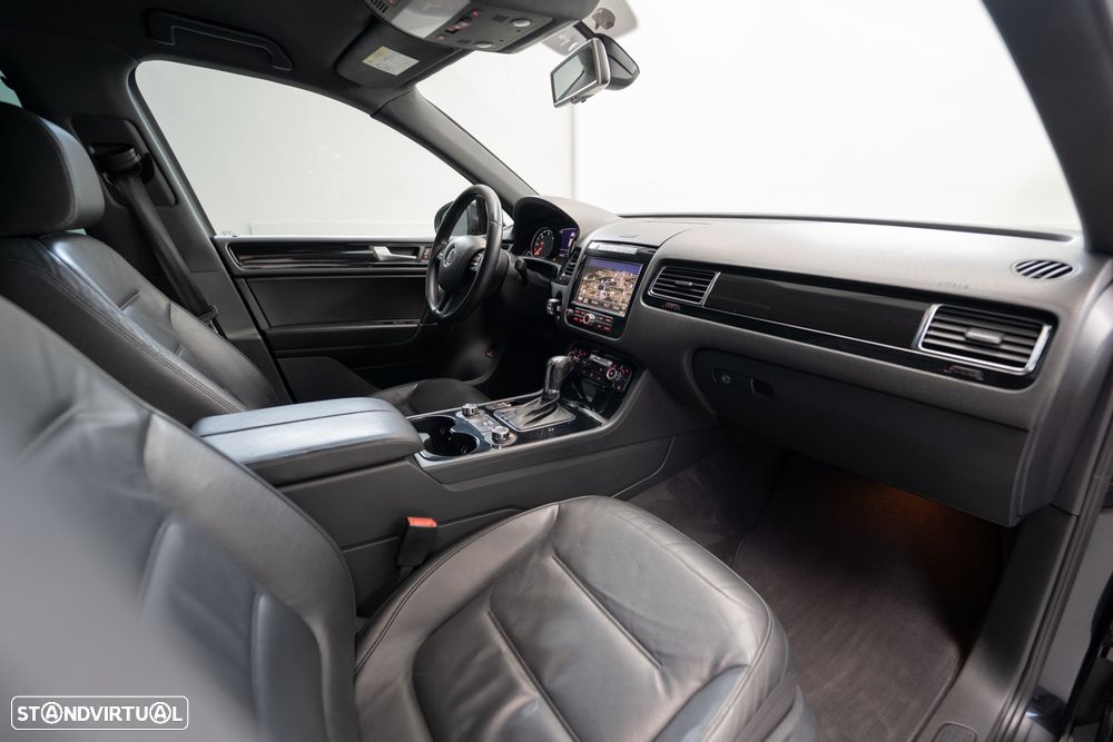 VW Touareg 3.0 TDI V6 Top Tiptronic - 8