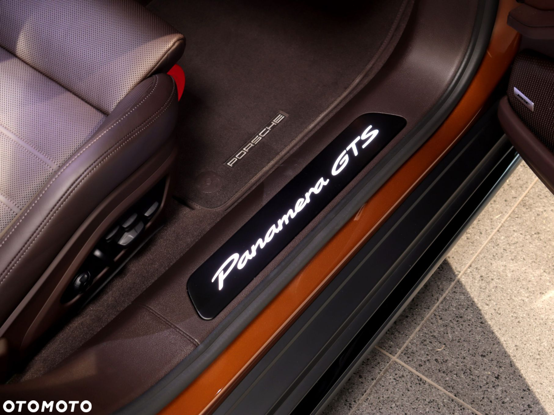 Porsche Panamera - 32