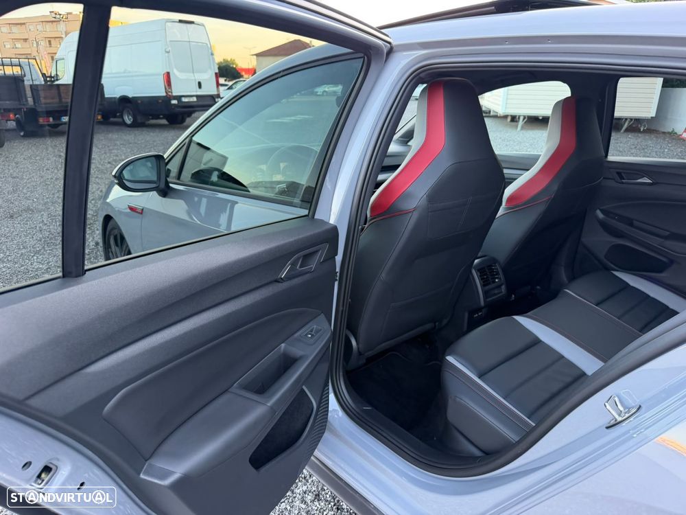 VW Golf 2.0 TSI GTI Clubsport DSG - 27