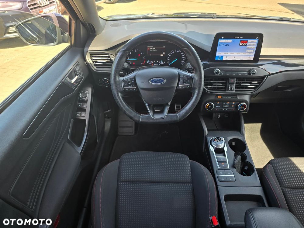 Ford Focus - 8