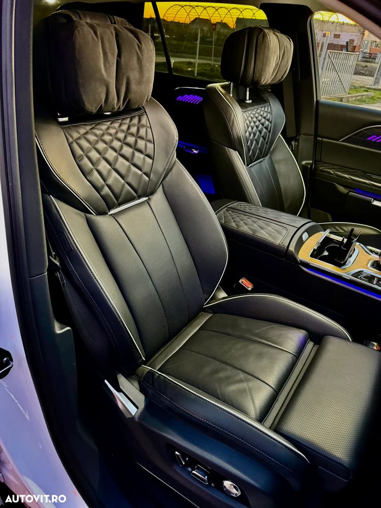 Hongqi E-HS9 - 20