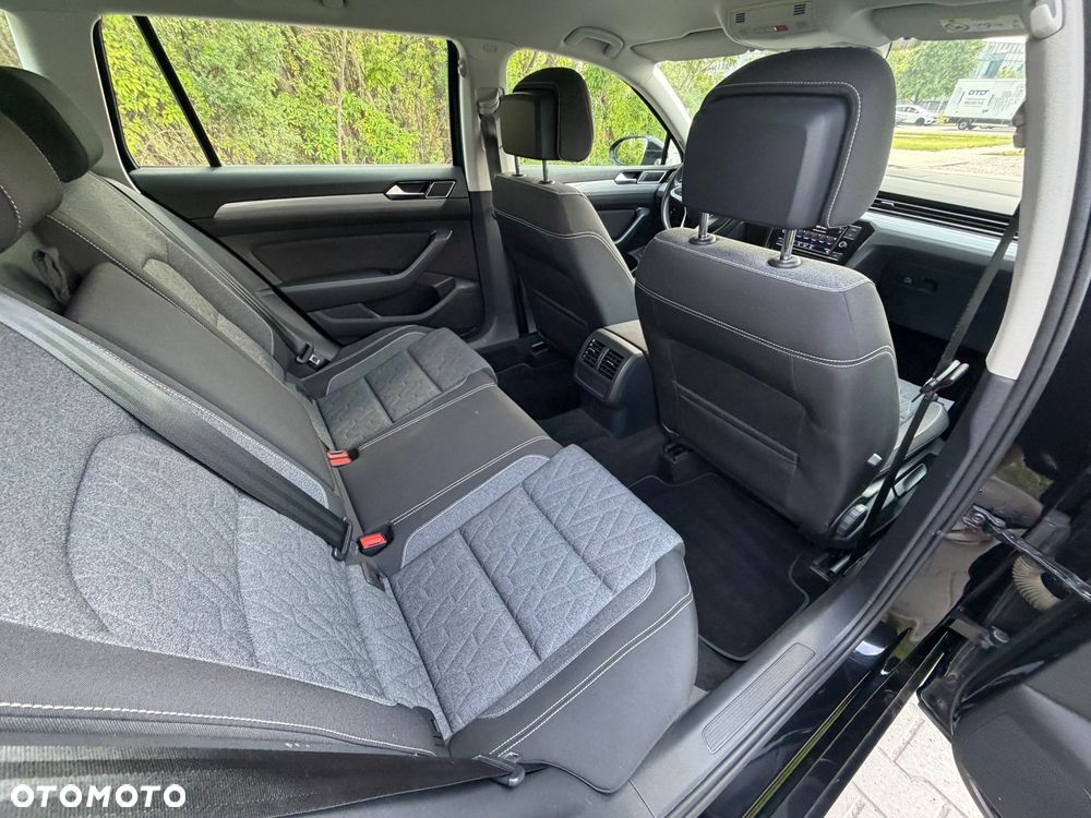 Volkswagen Passat 1.5 TSI EVO Business DSG - 28