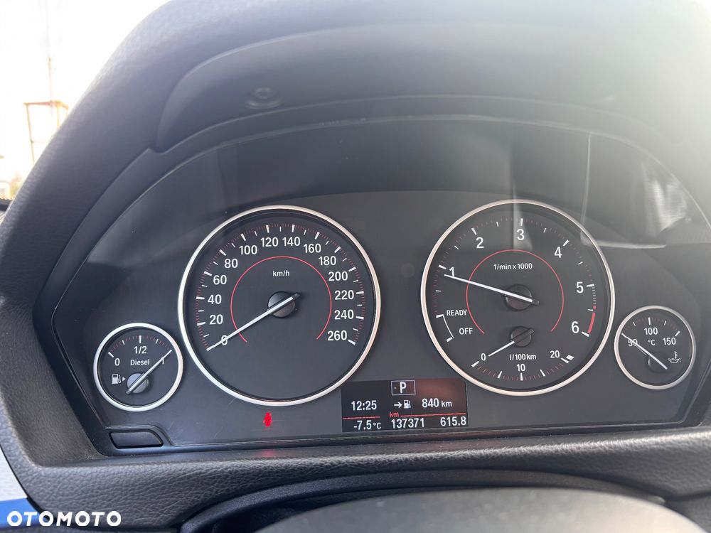 BMW Seria 3 320d M Sport - 17