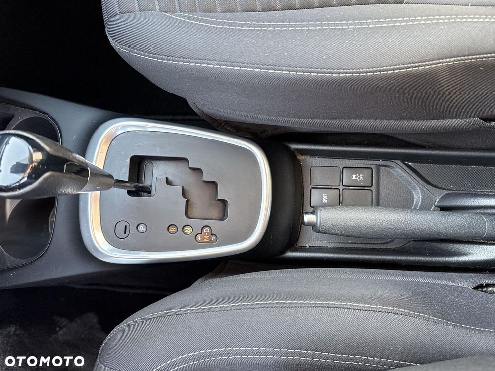 Toyota Yaris 1.5 Premium CVT - 24
