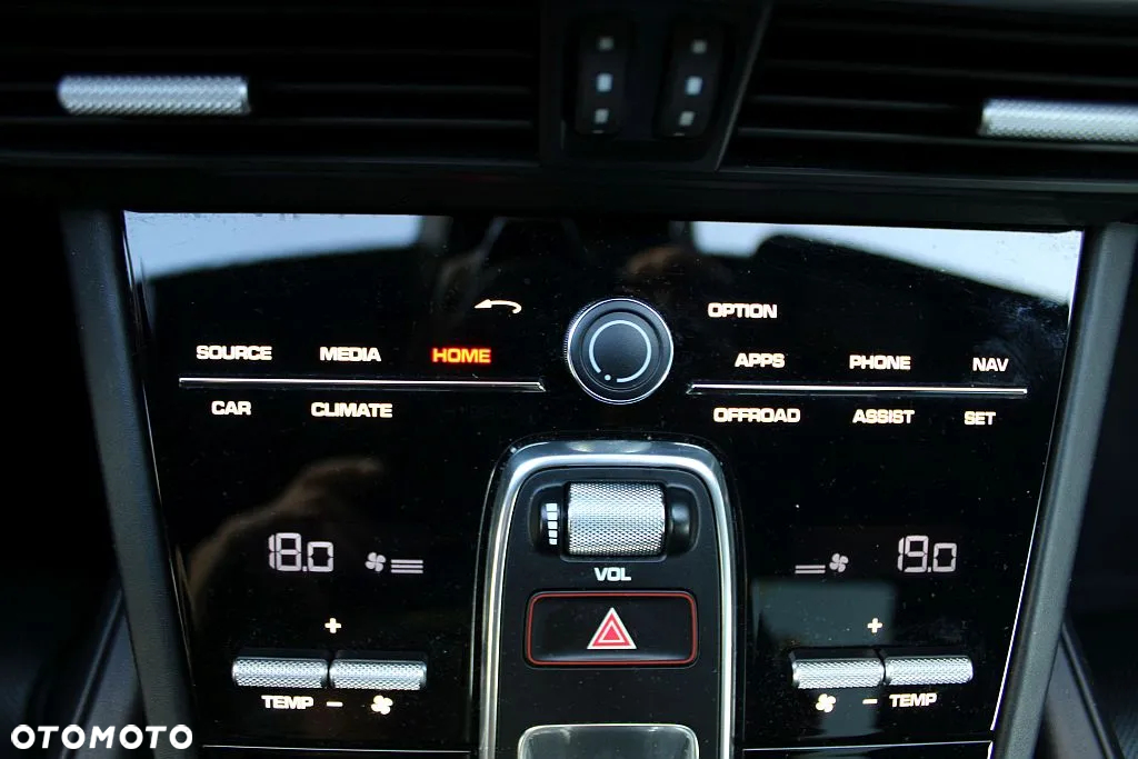 Porsche Cayenne Standard - 27