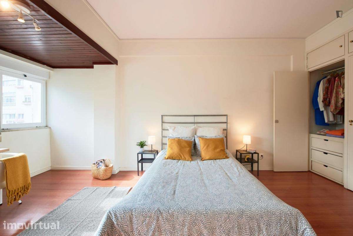 Quarto - localizado em Lumiar Lisbon - Grande imagem: 3/25