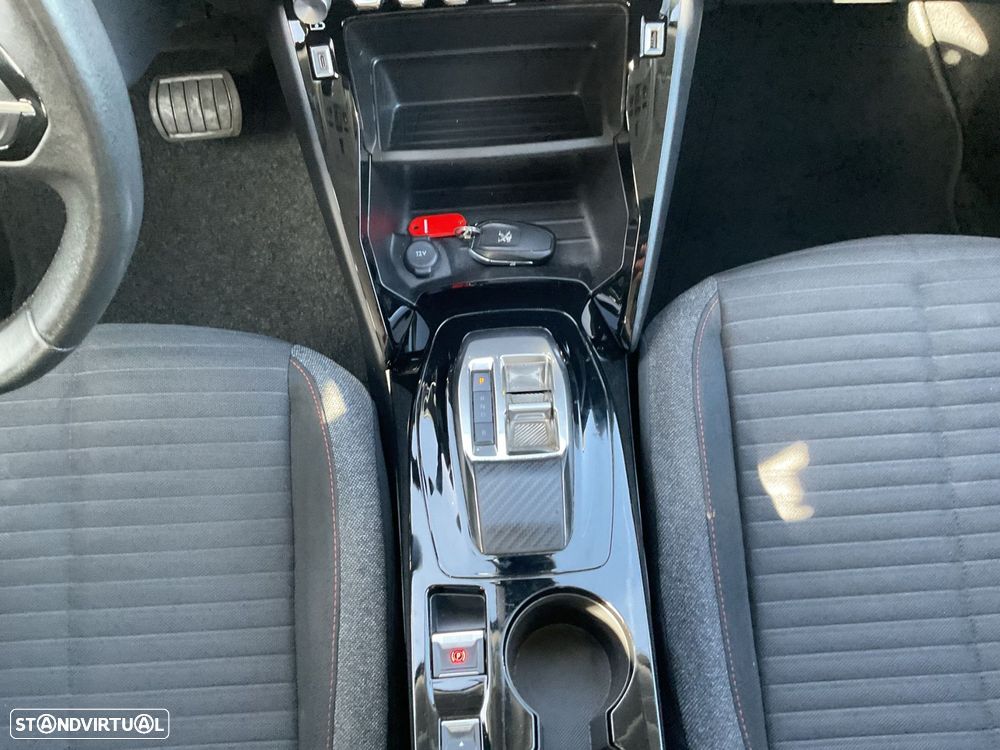 Peugeot e-2008 50 kWh Active - 30