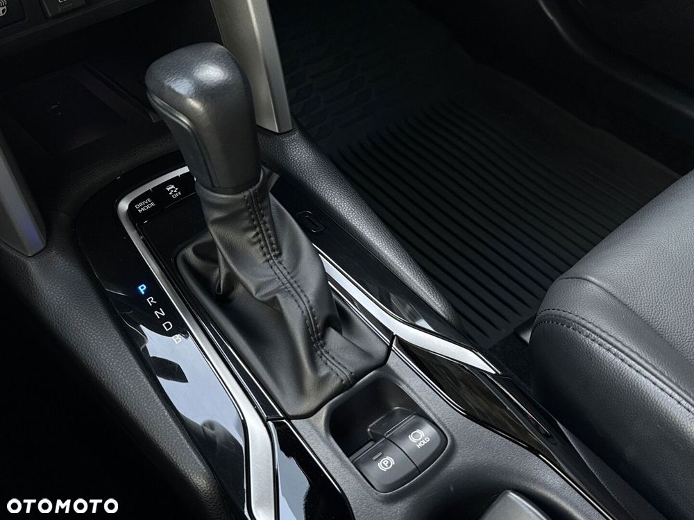 Toyota Corolla Cross 2.0 Hybrid Executive - 27